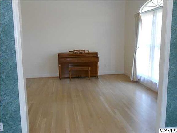 5th image of 1465 Chase Valley Ct