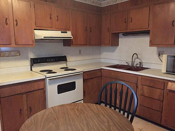 3rd image of 835 Monongalia Ave