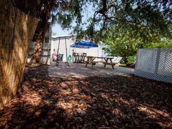 4th image of 9016 Dale Dr