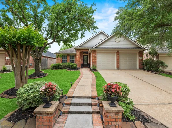 12323 E Elizabeth Shore Loop, Cypress, TX 77433
