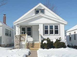 2437 S 75th St, West Allis, WI 53219
