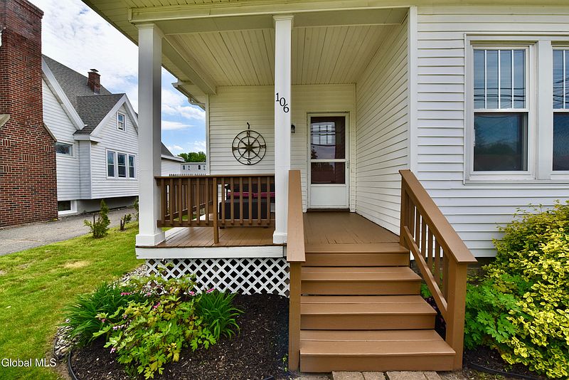 3rd image of 106 Frederick Avenue