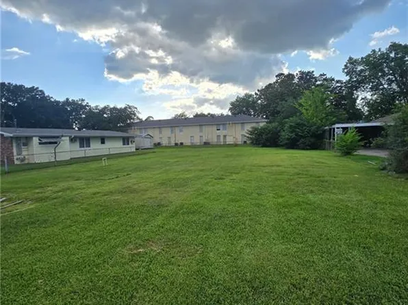 320 Little Farms Ave, River Ridge, LA 70123