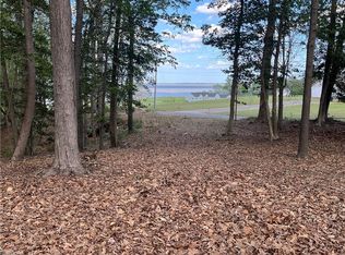 1 Cobham Wharf Rd, Surry, VA 23883