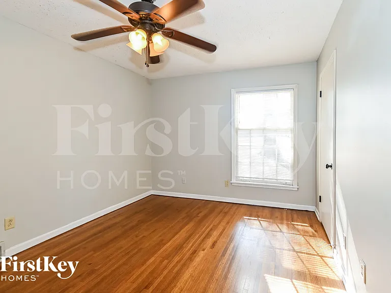 5840 Knight Arnold Rd — Photo 12