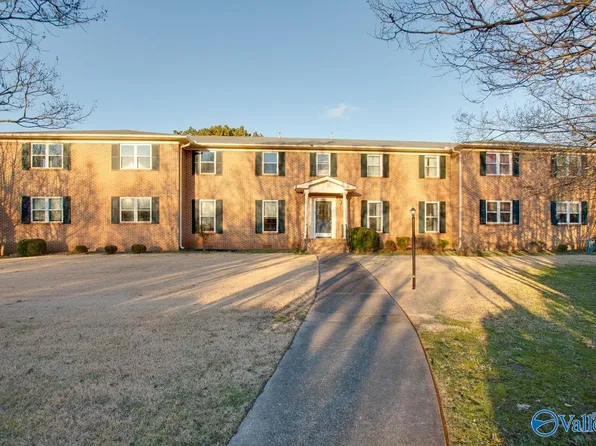 8200 Willowbrook Cir SE APT B, Huntsville, AL 35802