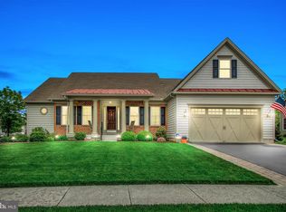 5 Bristol Dr, Hanover, PA 17331