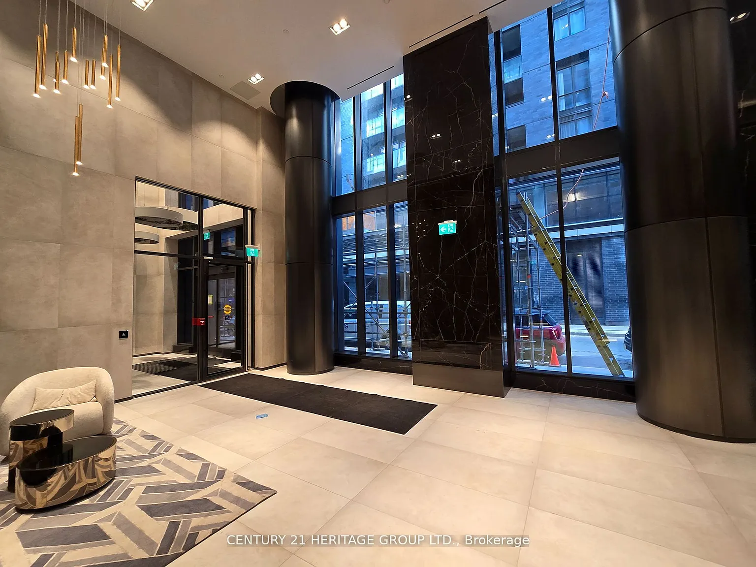 3 bed, $3,200 — Photo 2