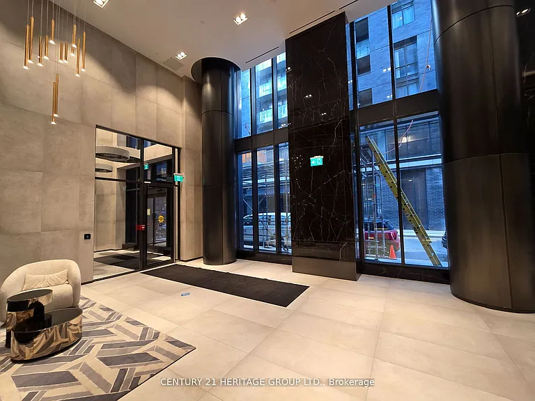 55 Mercer St N #307 — Photo 2