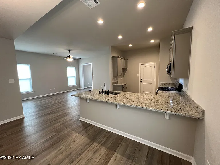 307 Grassy Meadows Ln — Photo 7