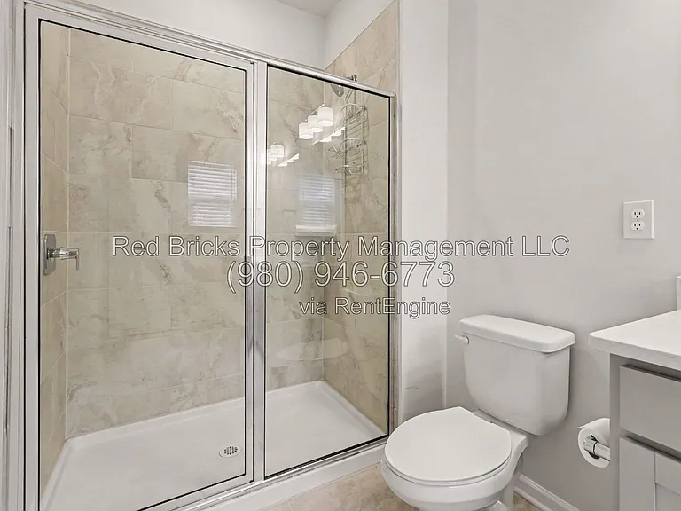 1420 Blanche St — Photo 26