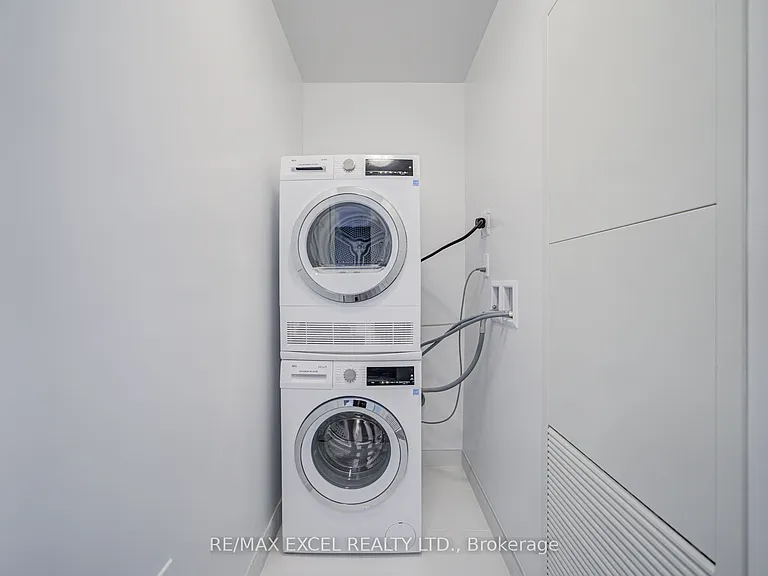 5858 Yonge St #1011 — Photo 24
