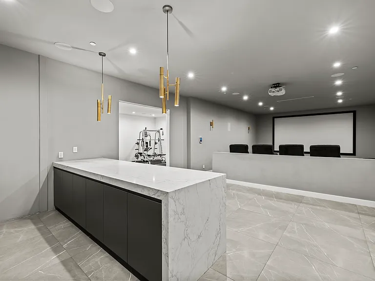 12125 W Sunset Blvd — Photo 21
