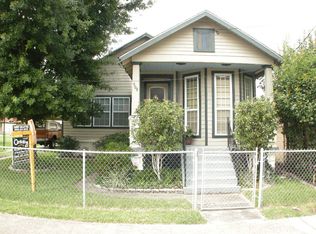 908 Derbigny St, Gretna, LA 70053