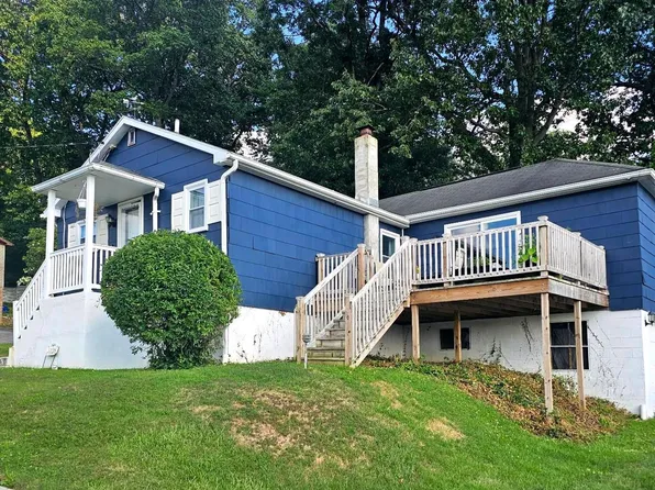 3128 Oak St, Reading, PA 19605