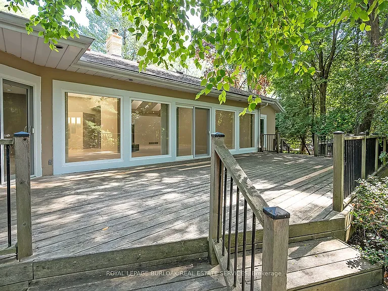 4189 Inglewood Dr — Photo 42