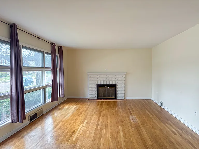 38 Marshall Dr — Photo 7