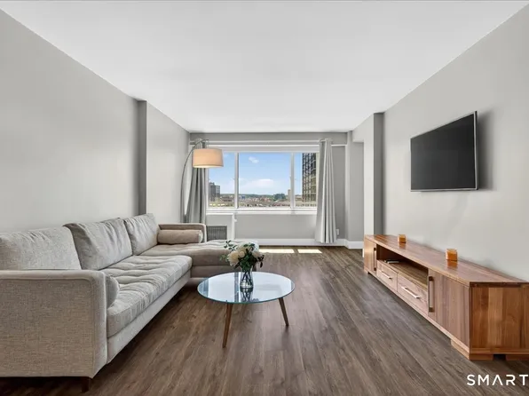 100 York Street #16J, New Haven, CT 06511