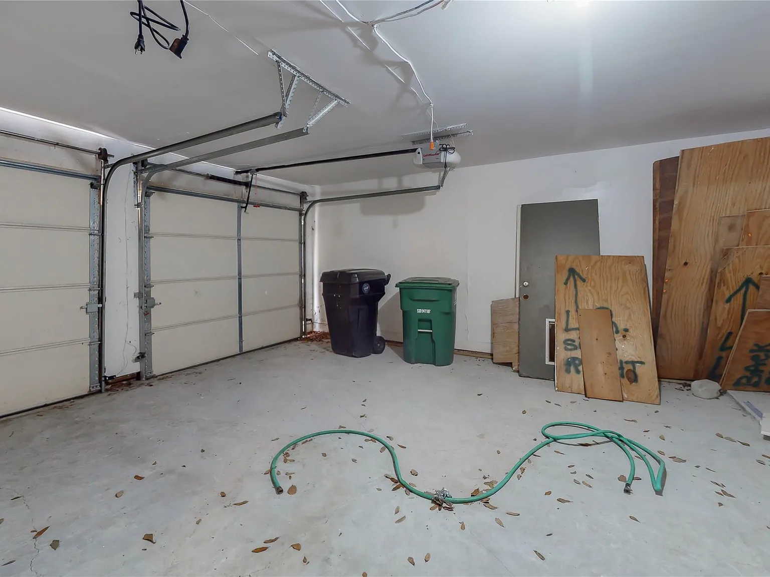 3 bed, 2.0 bath, 1493 sqft, $2,250 — Photo 4