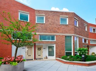 1221 Central St APT B, Evanston, IL 60201