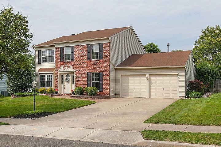 2nd image of 123 Mimosa Dr
