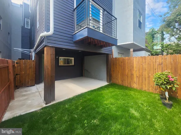 429 Tasker St, Philadelphia, PA 19148
