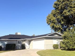 3004 Saratoga St, Bakersfield, CA 93306