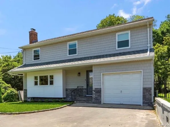434 W Main Street, Huntington, NY 11743