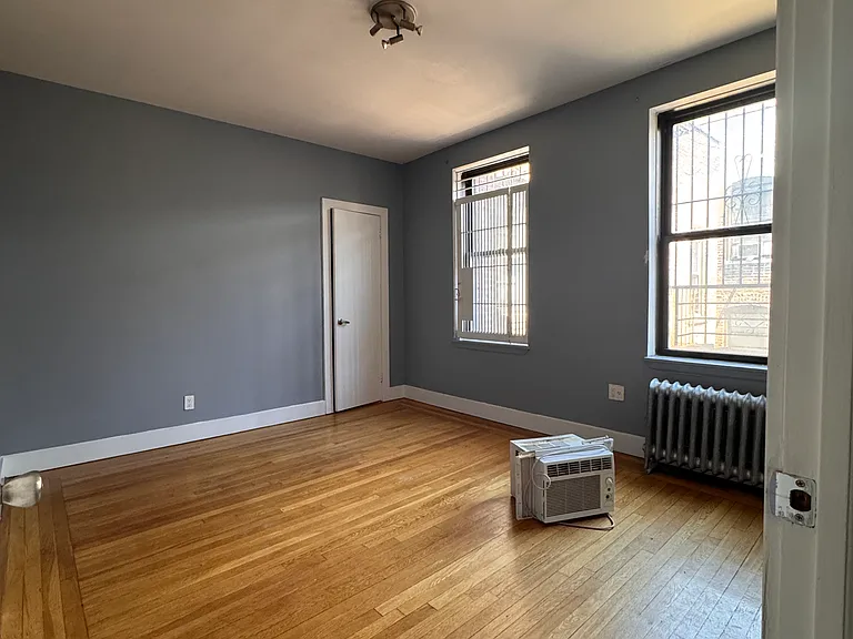 820 Riverside Dr #5G — Photo 6