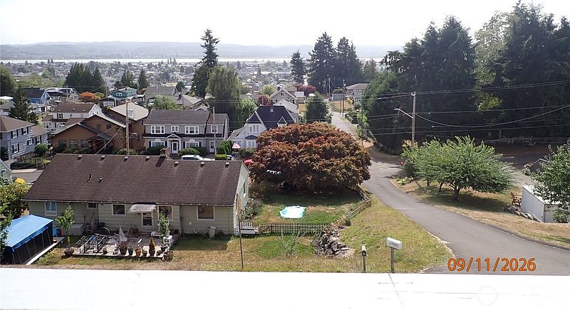 4th image of 1821 W 8th Street