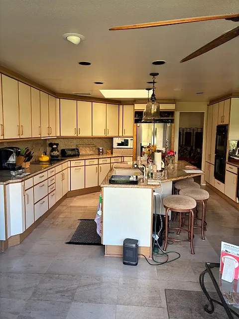 3 bed, 3088 sqft, $7,500 — Photo 3