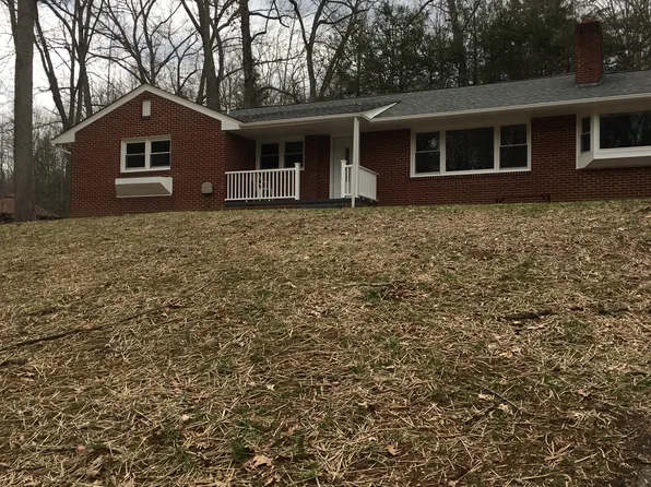 853 Hollow Rd, Marion, VA 24354
