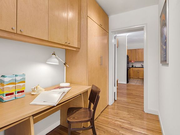 5th image of 33 W 93rd St APT 4H