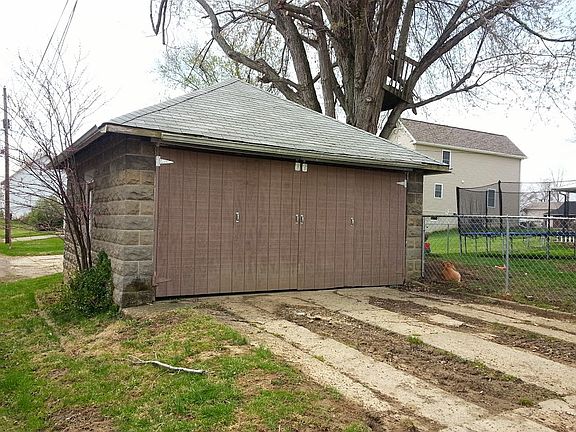 Room for car or 4 wheelers