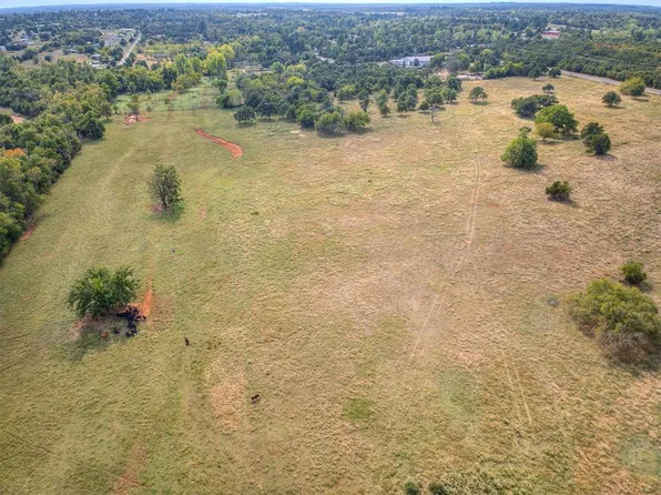 1500 S Luther Rd, Harrah, OK 73045