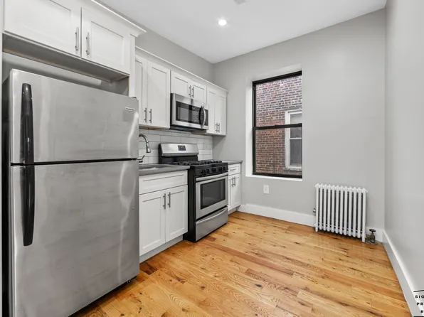 250 East 94th Street image 7 of 12