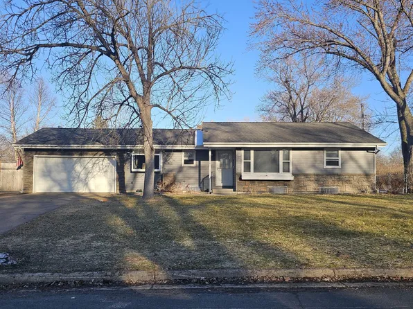 2276 Apache St, Mendota Heights, MN 55120