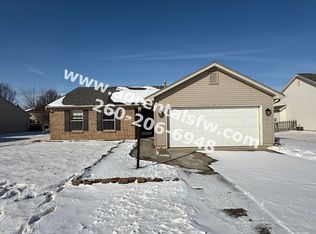 10730 Deep Creek Ct, Fort Wayne, IN 46804