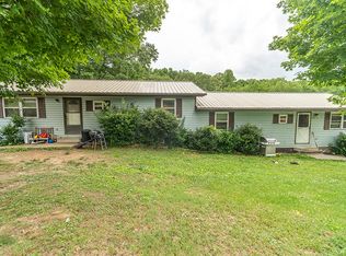 220 Pattie Gap Rd, Philadelphia, TN 37846