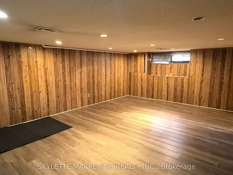 34 Ravenscroft Cir #BASEMENT — Photo 9