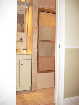 Rented by Segallis Real Estate | media 18