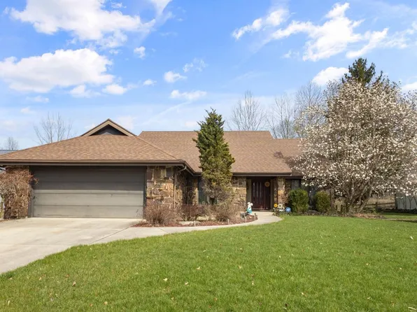 6945 River Haze Rd, Fort Wayne, IN 46819