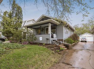 2063 Linn Blvd SE, Cedar Rapids, IA 52403
