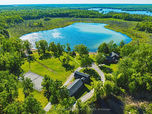 3rd image of 215 Laplantes Rd