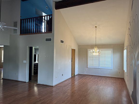 4th image of 2720 McNutt St