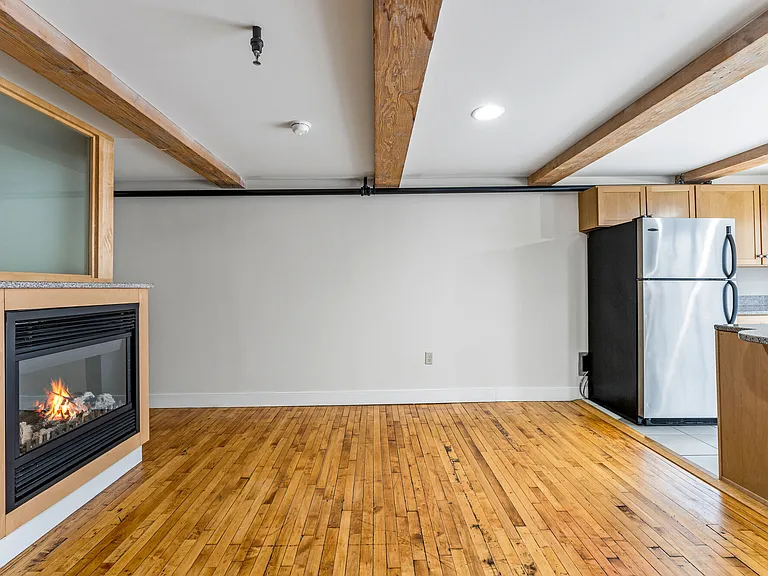 Cigar Lofts — Photo 34