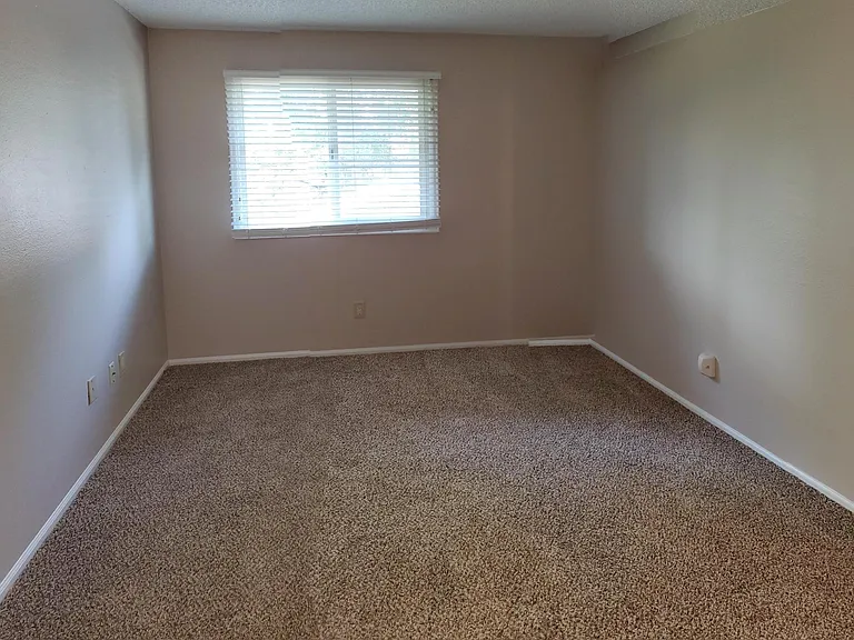 331 Sundance Cir N #D804 — Photo 7