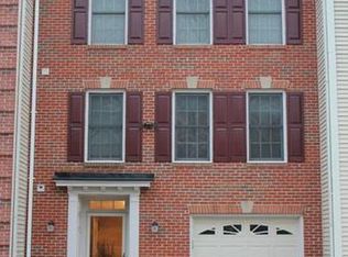 6342 Sharps Dr, Centreville, VA 20121
