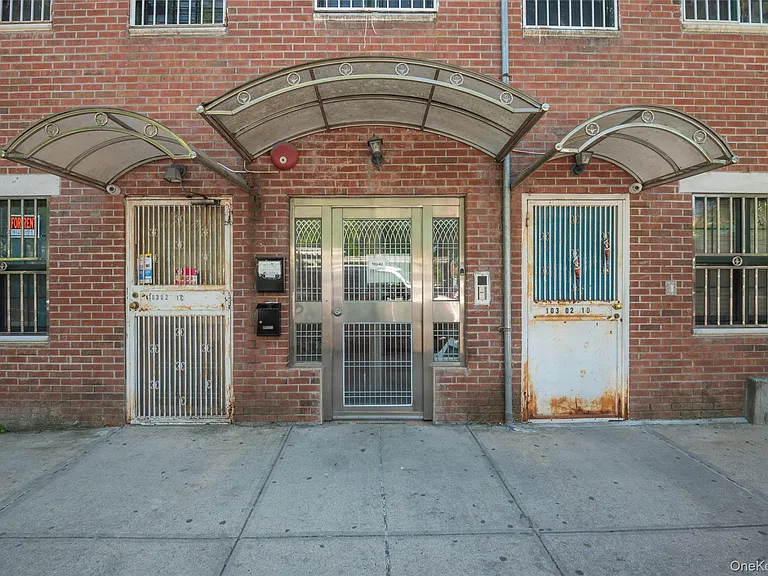 103-02 42nd Ave #4D — Photo 2