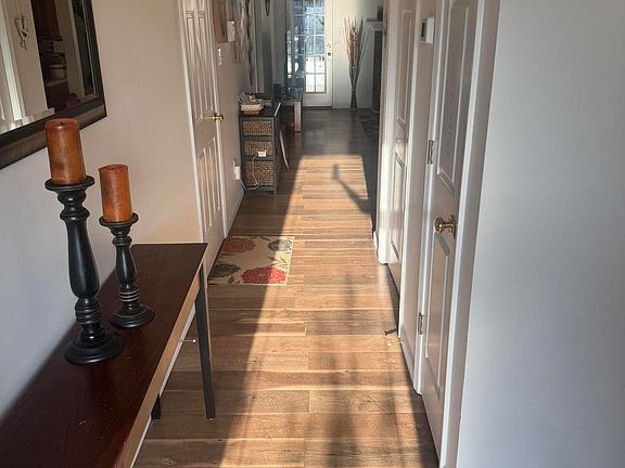 4th image of 8049 Stablegate Way